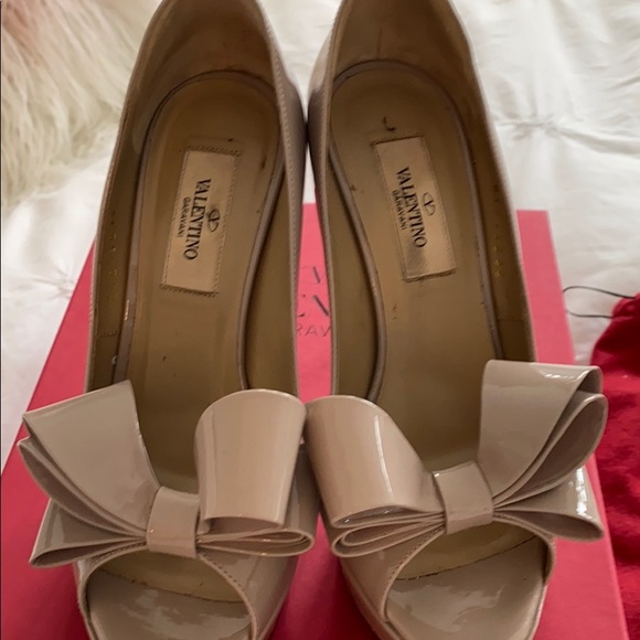 COPY - Valentino Garvani Bow nude stiletto heels - Picture 5 of 5